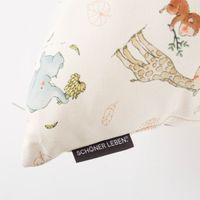 Kissenhülle Dschungeltiere beige bunt von SCHÖNER LEBEN. Detail Label