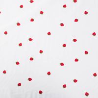 Baumwollstoff Popeline Stoff Mini Erdbeeren weiß rot grün 1,45m Breite Weitblick