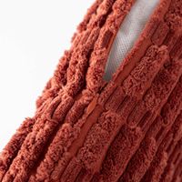 Kissen 3D Kuschelrelief Struktur marsala rot 45x45cm Detail Reißverschluss