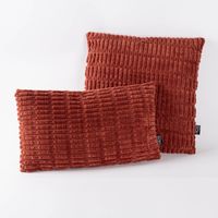 88951-Kissen-3D-Kuschelrelief-Struktur-marsala-rot-45x45cm-IMG-KW35-349.jpg Kissen 3D Kuschelrelief Struktur marsala rot 45x45cm Gruppenfoto