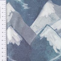 Sweatstoff aus Baumwolle Digital Mountains blau 1,48m Breite mit Maßband