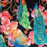89139-Jersey-Stoff-Baumwolljersey-Digitaldruck-Pfau-Blueten-schwarz-bunt-1-45m-Breite-IMG-KW37-295.jpg Jersey Stoff Baumwolljersey Digitaldruck Pfau Blüten schwarz bunt 1,45m Breite Nahaufnahme