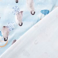 89142-Jersey-Stoff-Baumwolljersey-Digitaldruck-Pinguin-Schneeflocke-Wolken-blau-grau-1-45m-Breite-IMG-KW37-276.jpg Jersey Stoff Baumwolljersey Digitaldruck Pinguin Schneeflocke Wolken blau grau 1,45m Breite Vorder- und Rückseite