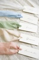Dekobeispiel zu Chiffonband in Pistaziengrün 4x500cm im 3er Pack