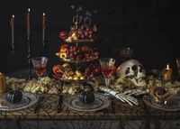 Tischdecke Spinnennetz für Halloween in Schwarz 135x180cm dekoriert als Halloween-Tisch