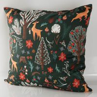 Kissenhülle Scandi Winter Forest dunkelgrün von SCHÖNER LEBEN. 40x40cm mit Füllung