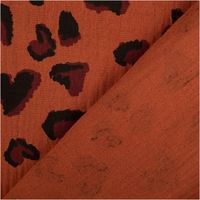 89814-Musselin-Stoff-Double-Gauze-Fauve-Leo-braun-lila-1-30m-Breite-IMG-7455.jpg Dieser hochwertige Musselin Stoff Double Gauze Fauve Leo braun lila 1,30m Breite besticht durch sein wildes Leopardenmuster mit lilafarbenen Akzenten auf einem warmen, braunen Grund - mit Rueckseite