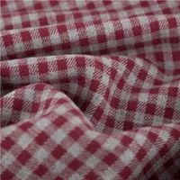 Flanell Stoff aus Baumwolle garngefärbt Mini-Karo rot 1,44m Breite in Falten