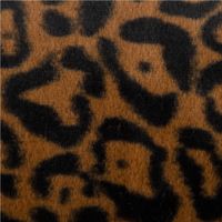 89980-Pluesch-Stoff-Fellimitat-Leo-braun-schwarz-1-60m-Breite-IMG-9844.jpg Plüsch Stoff Fellimitat Leo braun schwarz 1,60m Breite Detail
