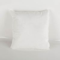 90065-Kuschelkissen-Rehkitz-weiss-beige-40x40cm-IMG-1358.jpg Kuschelkissen aus weichem Velour mit niedlichem Rehkitz-Dessin in Weiß und Beige in der Größe 40x40cm Rueckseite