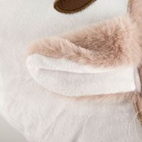 90065-Kuschelkissen-Rehkitz-weiss-beige-40x40cm-IMG-1362.jpg Kuschelkissen aus weichem Velour mit niedlichem Rehkitz-Dessin in Weiß und Beige in der Größe 40x40cm Nahaufnahme der Ohren