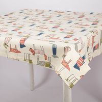 Mitteldecke aus Baumwolle mit Hunde-Print in Beige von SCHÖNER LEBEN, detailreiche Motivansicht in Bunt