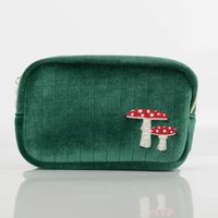 Bezaubernde Mushroom Makeup Bag von Sass & Belle grün 9x18x13cm (BxLxH) Vollbild