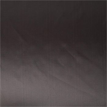 Der edle Vorhangstoff Dekostoff Satinstoff Kandinsky uni silbergrau 1,50 m Breite besticht durch fließenden Fall und seidigen Glanz. Ideal für elegante Fensterdekorationen und hochwertige Heimtextilien - Nahaufnahme