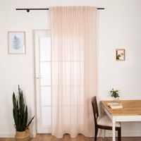 Modern gestreifter Gardinenstoff in zartem Rosa als transparente raumhohe Meterware, hergestellt in Deutschland Vollbild