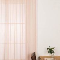 90255-Gardinenstoff-Meterware-mit-Bleiband-und-Boucle-Streifen-rosa-3m-Hoehe--MG-8774.jpg Modern gestreifter Gardinenstoff in zartem Rosa als transparente raumhohe Meterware, hergestellt in Deutschland Nahaufnahme