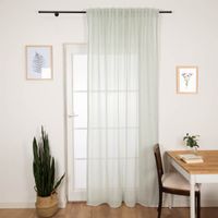 90361-Gardinenstoff-Meterware-mit-Bleiband-und-Boucle-Streifen-hellblau-3m-Hoehe--MG-8790-Bearbeitet.jpg Modern gestreifter Gardinenstoff in zartem Hellblau als transparente raumhohe Meterware, hergestellt in Deutschland Vollbild