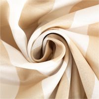 90364-Dekostoff-Karos-beige-weiss-140cm-Breite--MG-2616.jpg Blickdichter Dekostoff mit Karos in Beige und Weiß aus deutscher Produktion – Vielseitig & Pflegeleicht eingedreht in Falten