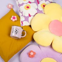 Kissen Minnie Blüte Blumenkissen gelb rosa 50cm von Magma Inspiration