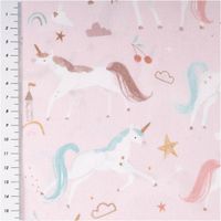 Baumwollstoff in zartem Nude-Rosé mit verspieltem Einhorn-Print, Sternen, Regenbögen und Kirschen – exklusives Design aus Frankreich für Kinderprojekte - mit Massband