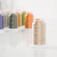 Gütermann Outdoor Nähgarn 40 beige – UV-beständig, reißfest & ideal für Outdoor-Stoffe Farbkontrast