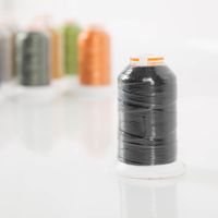 Gütermann Outdoor Nähgarn 40 in schwarz – UV-beständig, reißfest & ideal für Outdoor-Stoffe Farbkontrast