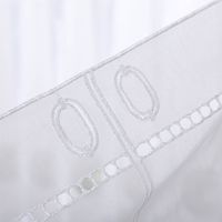90480-Scheibengardinen-Meterware-naehfrei-Stickerei-Kreise-weiss-grau-gruen-45cm-Hoehe--MG-3791.jpg Hochwertige Scheibengardinen Meterware nähfrei Stickerei Kreise weiß grau grün 45cm Höhe bestechen durch moderne, bunte Kreis-Motive und praktische, montagefertige Verarbeitung. Ein elegantes Wohnaccessoire - Tunnelzug ausgebreitet