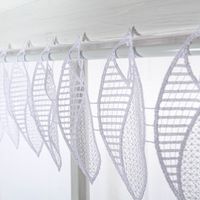 90501-Scheibengardinen-Meterware-Makramee-Spitze-naehfrei-weiss-15cm-Hoehe--MG-3798.jpg Scheibengardinen Meterware Makramee-Spitze in 15cm – Premium-Fensterdeko ohne Nähen Detailaufnahme