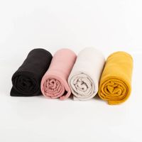 Flauschiges Plaid in Rosa – Pflegeleicht, handlich & vielseitig einsetzbar in Szene gesetzt