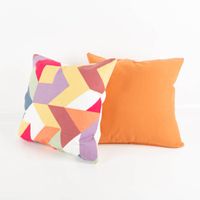 Kissenhülle Canvas Uni Orange 40x40 cm – Robuste Baumwoll-Kissenhülle für stilvolle Wohnakzente in Szene gesetzt