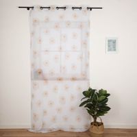 Zarter Voile-Vorhang mit Ösen, präsentiert mit weißen und pinken Blumenmotiven im Format 140×260 cm für leichte Fensterdekoration - zugezogen