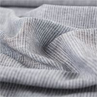 Chambray Stoff aus Leinen und Baumwolle mit Nadelstreifen-Dessin in meliertem Schwarz - Ideal für sommerliche Mode & natürliche Wohntextilien stilvoll und harmonisch drapiert