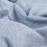 90619-Leinen-Baumwollstoff-Chambray-Fischgraet-meliert-blau-1-38m-Breite--MG-3236.jpg Leinen-Baumwollstoff Chambray Fischgrät meliert in Blau – Vielseitig & Natürlich stilvoll und harmonisch drapiert