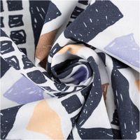 Leichter Viskose-Leinen Stoff mit modernem Dreiecke-Print – Perfekt für den Sommer! kunstvoll eingedreht in Falten