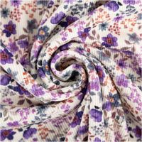 Rippjersey Rib Jersey Stoff mit Blümchen weiß lila – Weicher Jersey für bequeme Mode & Accessoires kunstvoll eingedreht in Falten