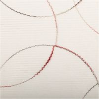 90765-Schiebegardine-Meterware-Bambusoptik-Stickerei-Kreise-weiss-rot-60cm-Breite-IMG-9760.jpg Weiße Schiebegardine in Bambusoptik mit 60cm Breite. Das moderne Design besticht durch eine hochwertige Kreis-Stickerei in Rot- und Grautönen, die dem längsstrukturierten Material eine elegante und zeitgemäße Note verleiht - Nahaufnahme