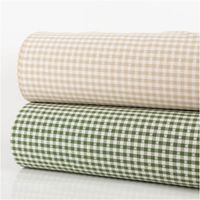 90766-Dekostoff-Herzchen-Karo-klein-beige-weiss-140cm-Breite--MG-7897.jpg Blickdichter Dekostoff mit kleinen Herzchen und Karos in Beige und Weiß aus deutscher Produktion – Vielseitig & Pflegeleicht mit anderen Stoffen in Szene gesetzt