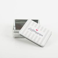 Blechdose Lieblingspapa 10x8x4 cm von Clayre & Eef – Die perfekte Geschenkverpackung für Papa! geoeffnet