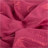 90930-Musselin-Stoff-Glitzer-himbeerrot-1-35m-Breite--MG-7712.jpg Musselin Stoff Glitzer Himbeerrot – Glamouröser Look für kreative Projekte stilvoll und harmonisch drapiert