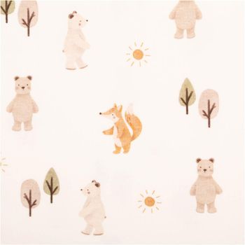Jersey Stoff aus Baumwolle mit Digitaldruck Forest Animals in Weiß – Weicher & elastischer Stoff für einzigartige Nähprojekte Nahaufnahme des Stoffes