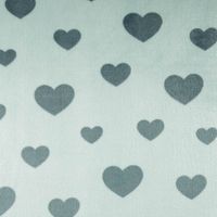 Fleece Stoff Herzen Mintgrün – Kuschelig und weich! Vollbild des Stoffes