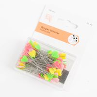 91037-Stecknadel-Herzchen-bunt-im-100er-Pack--MG-7458.jpg Stecknadel Herzchen bunt im 100er Pack Nahaufnahme von oben