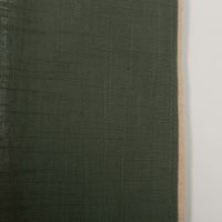91299-Vorhang-mit-oesen-Helios-Baumwolle-mit-blickdichter-Leinenstruktur-gruen-140x260cm--MG-9916.jpg Vorhang Helios Grün 140x260 – Baumwolle mit Ösen & Leinenstruktur Vorhangende