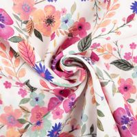91317-Viskose-Stoff-Lurex-Digital-Flowers-weiss-rosa-gold-1-43m-Breite--MG-0187.jpg Viskose Stoff Flowers mit Blümchen-Digitalprint und Lurex-Akzenten in Gold für sommerliche Outfits kunstvoll eingedreht in Falten