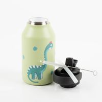 91345-Trinkflasche-Marta-Munte-Braquiosaurus-gruen-von-Runbott-350ml-geschmacksneutral--BPA-frei-und-auslaufsicher-IMG-8336.jpg Runbott Trinkflasche „Marta Munté Braquiosaurus“ geöffnet präsentiert mit Deckel, Strohhalm und Reinigungsbürste – kindgerechte, grüne Edelstahlflasche mit Dino-Motiv, geschmacksneutral und auslaufsicher