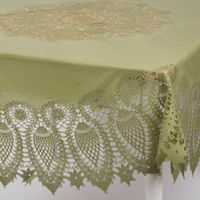 Abwaschbare Tischdecke "Amira" mit Häkelspitze – Rund, Grün, Ø 152cm Nahaufnahme von der Seite