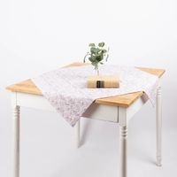 Moderne Tischdecke aus Baumwolle mit Aquarell Ornamenten in Weiß und Lila in zwei Größen oder nach Maß von SCHÖNER LEBEN. auf Tisch mit kleiner Vase als Deko