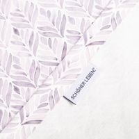 Moderne Tischdecke aus Baumwolle mit Aquarell Ornamenten in Weiß und Lila in zwei Größen oder nach Maß von SCHÖNER LEBEN. Saum Rückseite mit Label