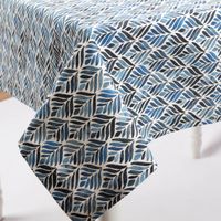 Tischdecke aus Baumwolle mit Aquarell Ornamenten in Weiß und Blau in diversen Größen oder nach Maß von SCHÖNER LEBEN. Fall Tischkante
