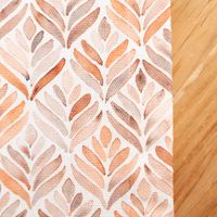 91433-Tischdecke-aus-Baumwolle-mit-Aquarell-Ornamenten-in-Weiss-und-Terracotta-in-versch--Groessen-von-SCHoeNER-LEBEN---MG-2697.jpg Moderne Tischdecke aus Baumwolle mit Aquarell Ornamenten in warmen Terracotta-Tönen in zwei Größen oder nach Maß von SCHÖNER LEBEN. Detail Motiv